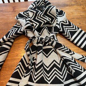 Women's Coat with Snap Closure and Tie at Waist. Native inspired design